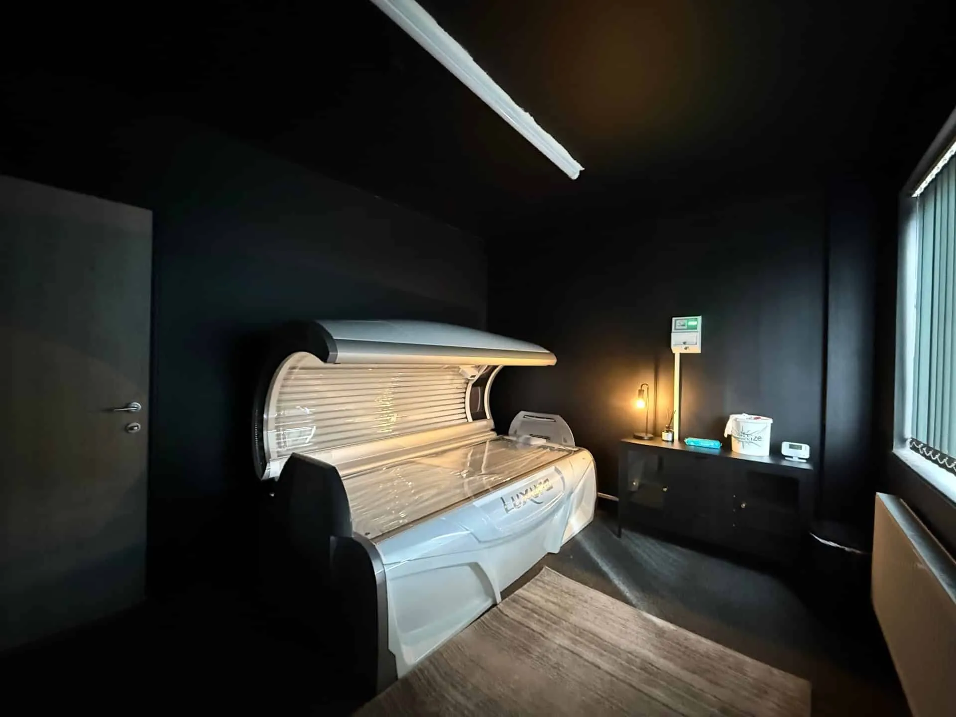 Luxura lay-down sunbed at Boxcross UK